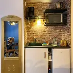 Le Marquis Petit Cocon Chic Et Fonctionnel